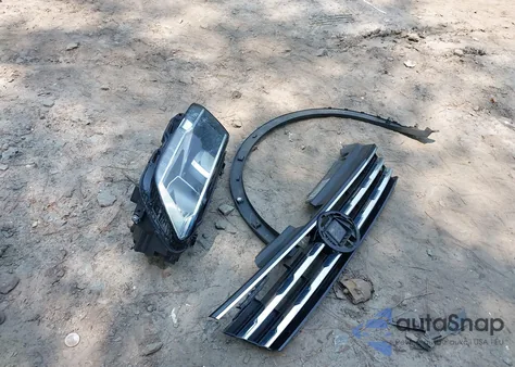 2020 Volkswagen Tiguan 2.0T Se/2.0T Se R-Line Black/2.0T Sel from USA, damaged, VIN 3VV2B7AX5LM089137